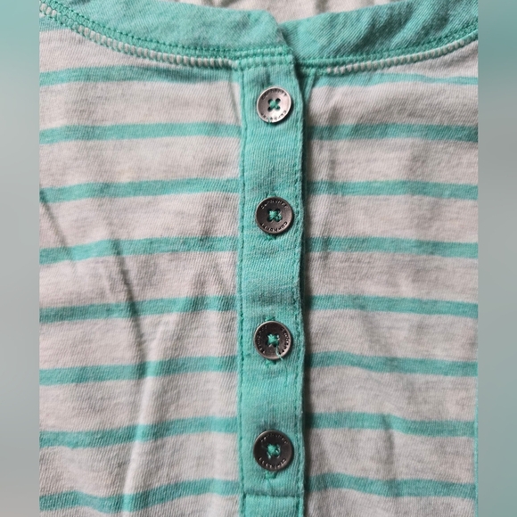 Carhartt Short Sleeve Henley Size XL - Picture 6 of 10